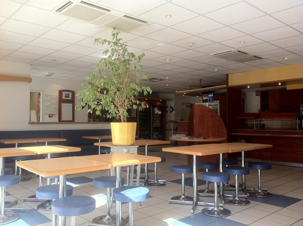 Ibis Budget Безон Екстер'єр фото