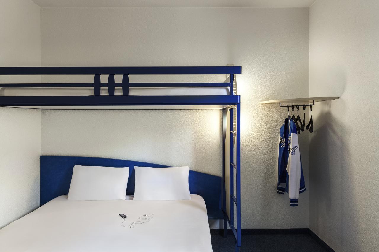 Ibis Budget Безон Екстер'єр фото